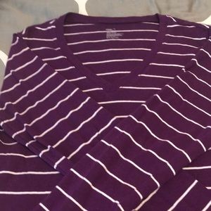 Gap V-neck Long Sleeve Soft T-Shirt